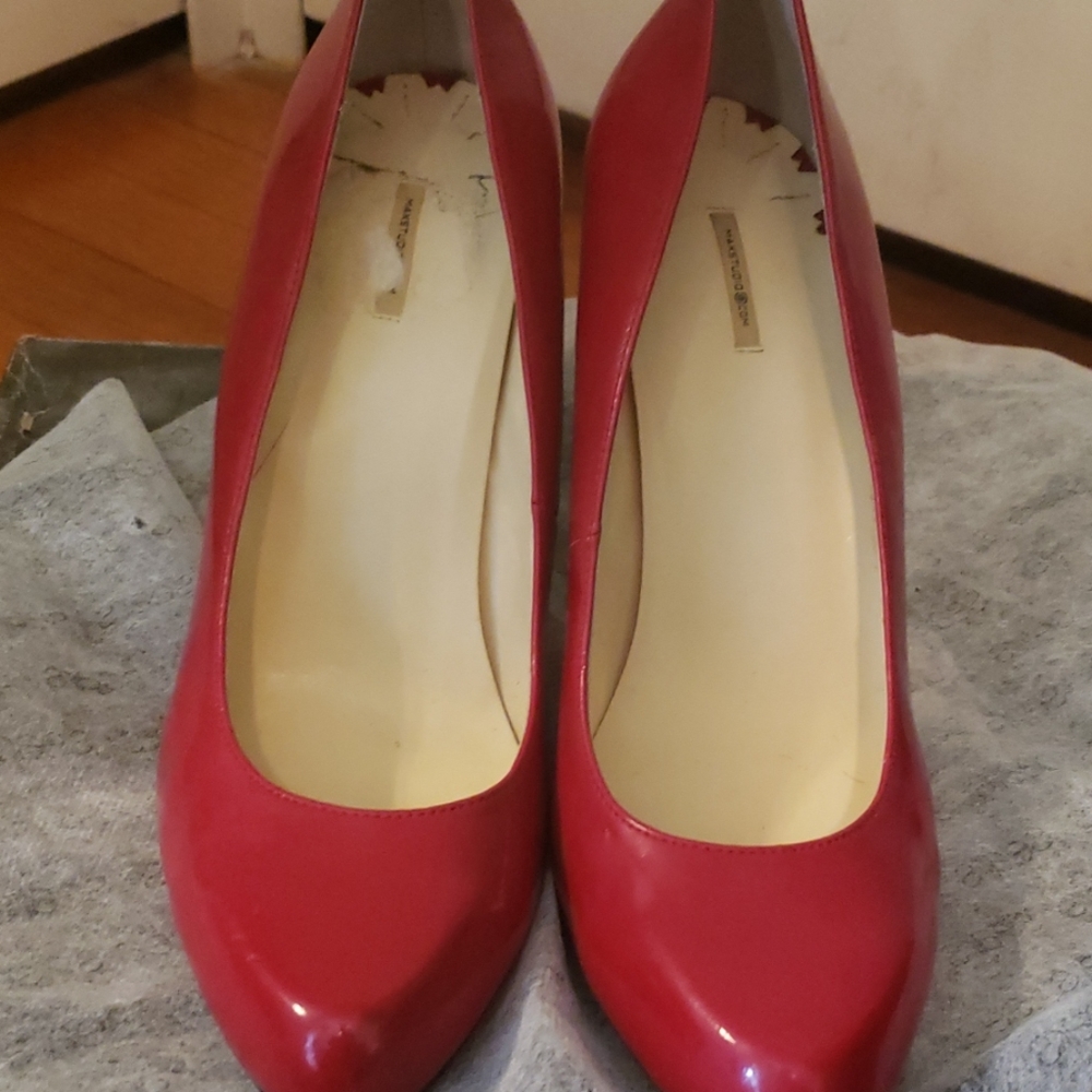 Shiny Red stiletto heels